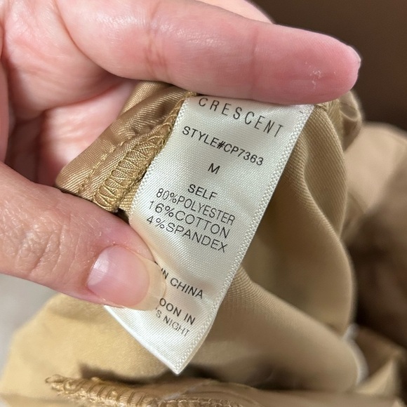 NWT Crescent High Waisted Tan Pants Size Medium - Picture 7 of 7